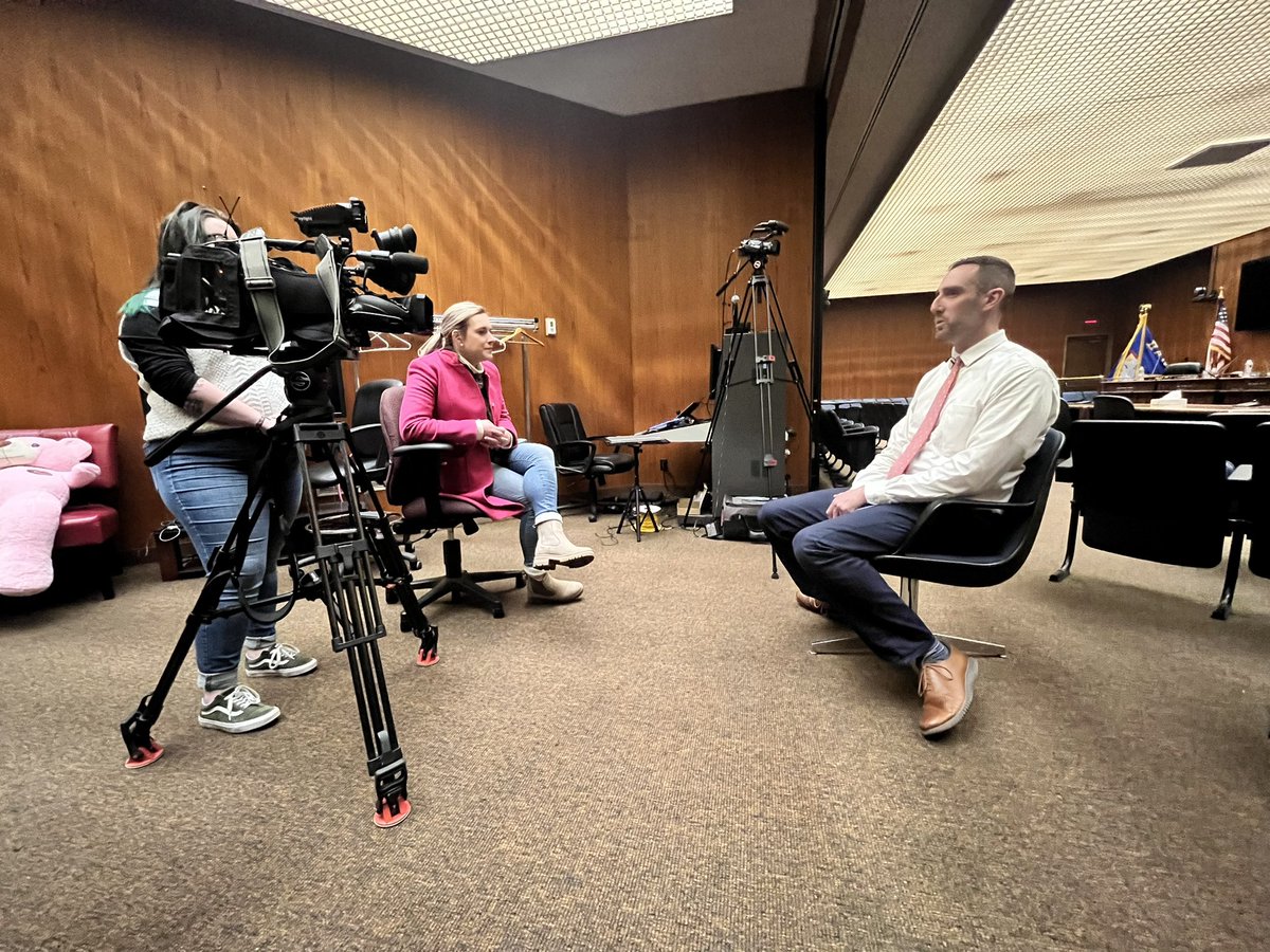 👻🔫 @CBS21NEWS reporter @elisepersontv speaking with Lt. Kyle Gautsch about @HBGPolice success in getting “ghost guns” - or illegal firearms with no serial numbers - off the street. Nine already in 1Q 2024.