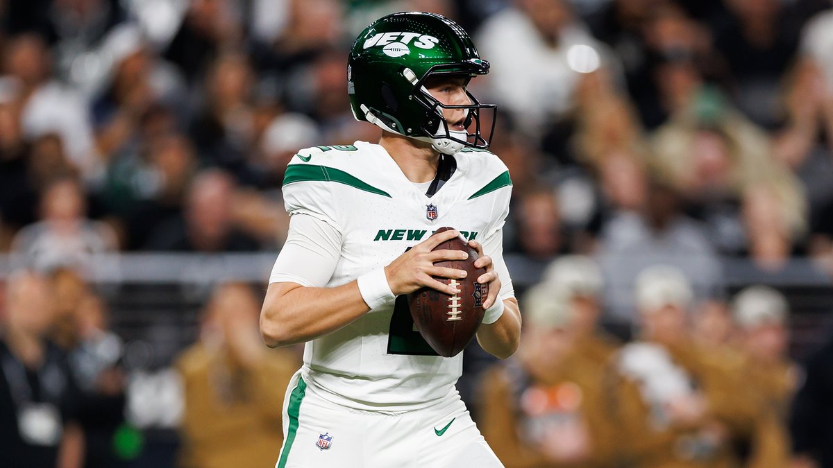 BREAKING: Jets trade QB Zach Wilson to Broncos in exchange for late-round pick swap, per @RapSheet + @TomPelissero nfl.com/news/jets-trad…