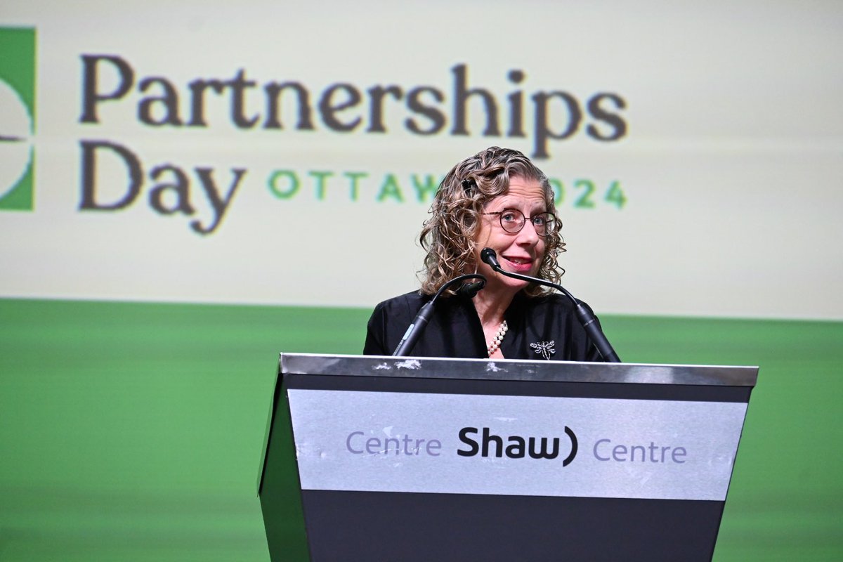 keiohnowoodall's tweet photo. From the motivating scene setting by UNEP’s @andersen_inger 🌍 to the inspiring messaging by the artist of the Giant Plastic Tap🚰, Benjamin von Wong 💡#PartnershipsDay #Ottawa hosted by the Gov’t #Canada 🇨🇦 and @WWF on #EarthDay2024 💚, ahead of #PlasticsTreaty #INC4. https://t.co/e8OYXJimmT