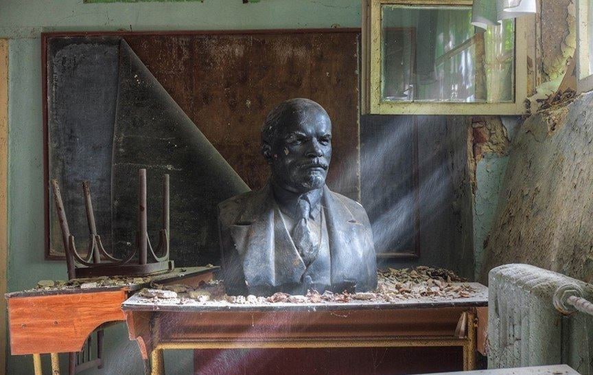 radio_boreal's tweet photo. Hace 154 años, nació #Lenin (Vladímir Ilích Uliánov), el arquitecto detrás de una de las mayores revoluciones del siglo XX, que demostró que la resistencia contra el capitalismo es más que posible.
#Lenin154 https://t.co/wUCDs1SIOW