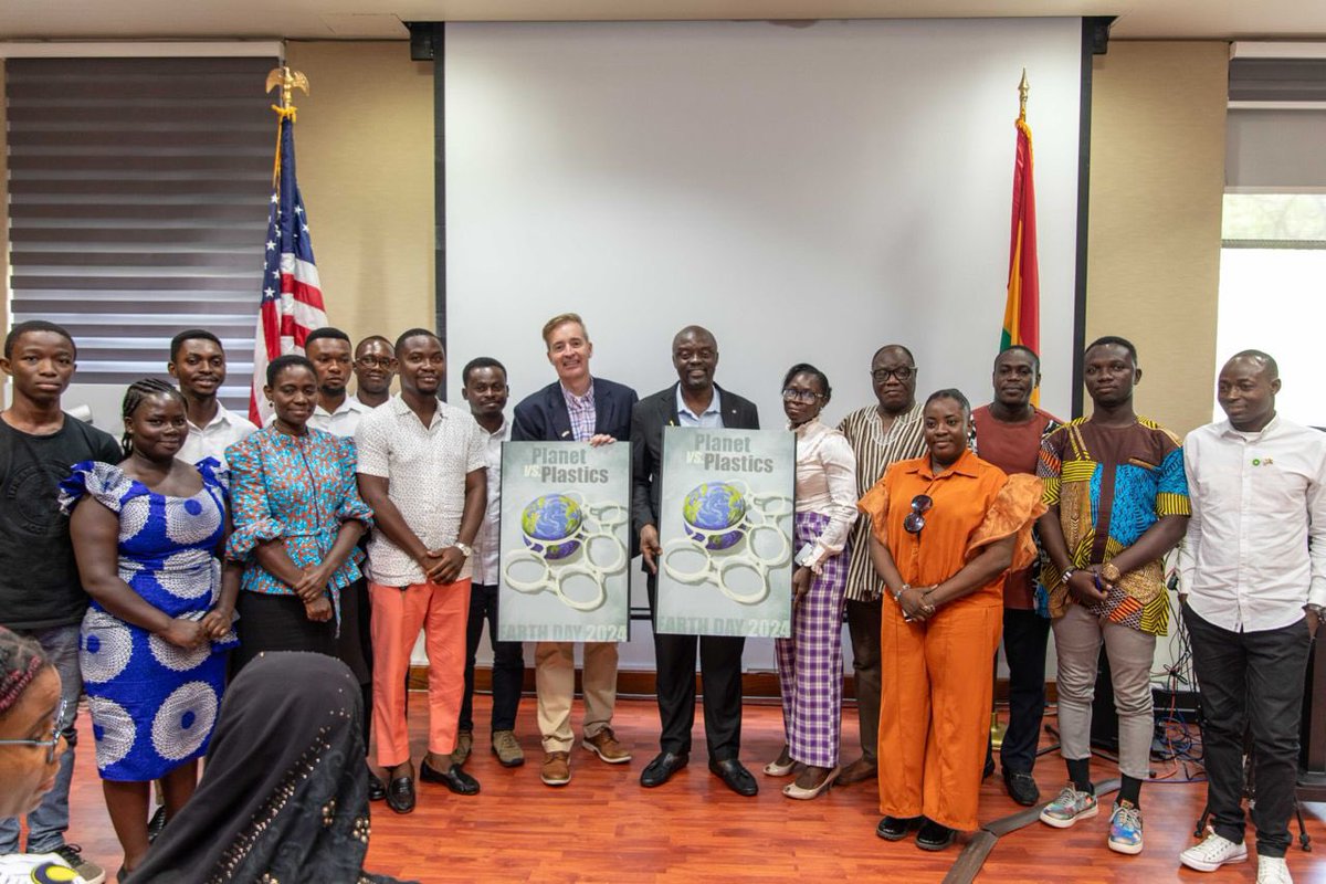 15 Mckingtorch Africa volunteers participate in #EarthDay #EarthDay2024 event at @USEmbassyGhana