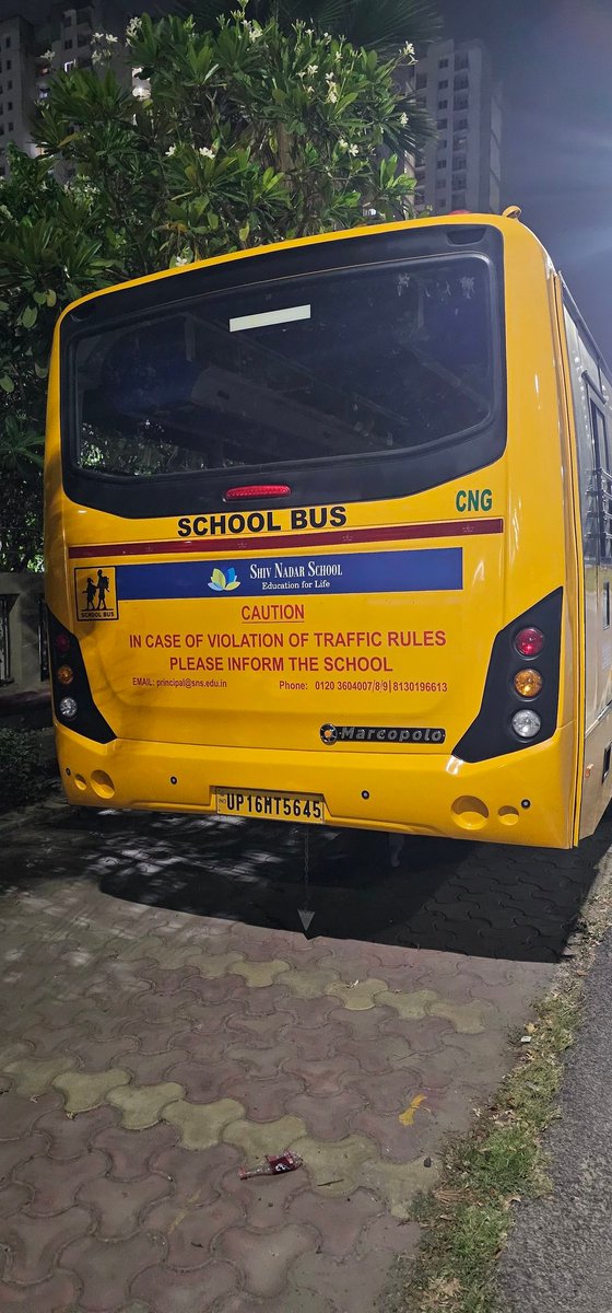 715EC2043's tweet photo. I'm curious! Why only you @ShivNadarSchool ? Why not @noidatraffic too? https://t.co/vd2ICrREI4