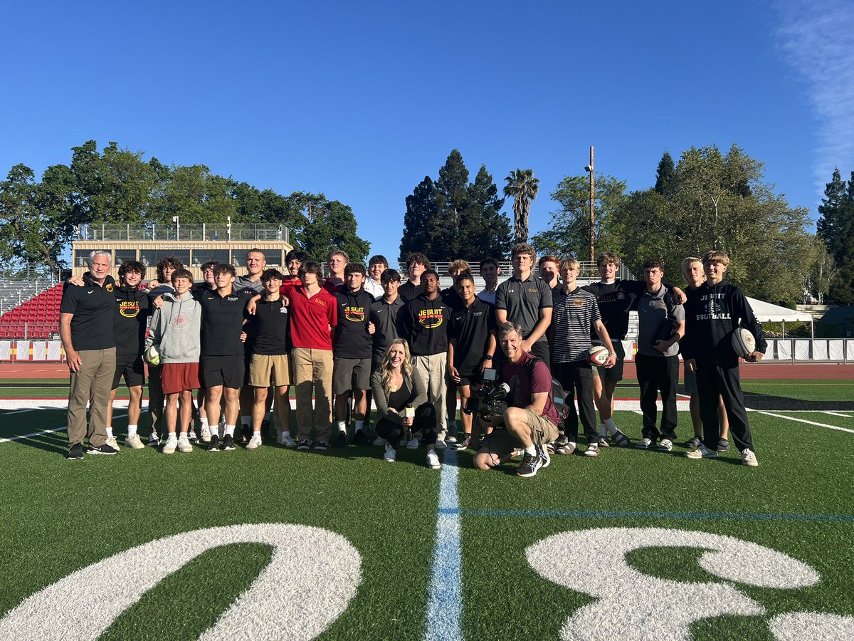 Jesuit High School's Rugby Team was featured on @GoodDaySac this morning as they gear up for an incredible journey to Japan where they will represent the USA in the 2024 Sanix World Rugby Youth Tournament! 🇺🇸🏉 #JesuitRugby #GoBigRed