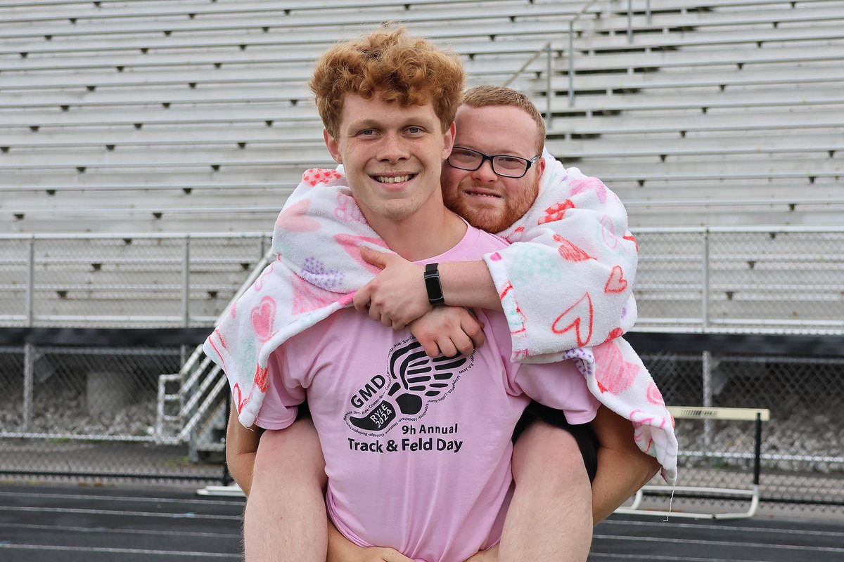 Boone_County's tweet photo. Some  chilly weather wasn't enough to dampen spirits on Friday as Ryle High School held their 9th annual Gross Motor Skills Track &amp; Field day for medically complex students.
@SuptTurner @McArtorEric @JimDetwiler1 @BestKimble @DrJlvw76 @bcsddrysdale 
https://t.co/gdzEI4HAb2 https://t.co/mM0nhsfxNC