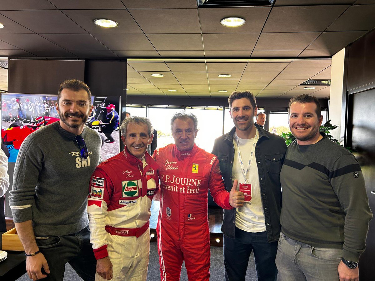 🏎 Cyprien Sarrazin, Valentin Giraud-Moine et Adrien Théaux ont été reçus par Alain Prost et Jean Alesi au Grand Prix de France historique au Castellet.