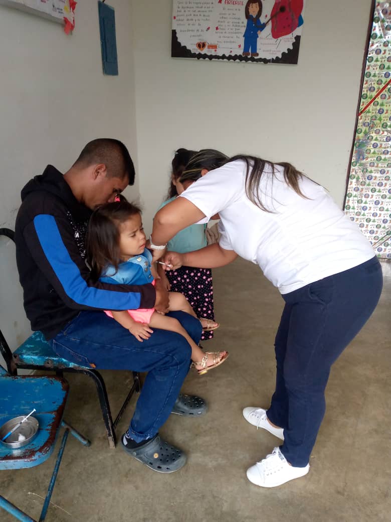 Del 20 al 27 de abril tenemos en #Portuguesa la Celebración Bolivariana de la Vacunación 2024. Iniciamos, continuamos y completamos esquemas de inmunización a niños menores de 6 años y de toda la #familia