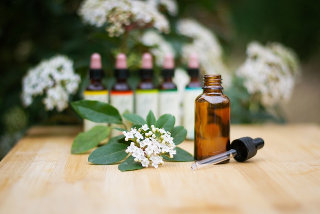 HolisticRoom's tweet photo. April is Stress Awareness Month and we delve into the power of Bach Flower Remedies and how they can be used to help with stress. 

Read our latest blog post here 👉 https://t.co/4yDRHjBIDd https://t.co/fvsIBxiFxZ