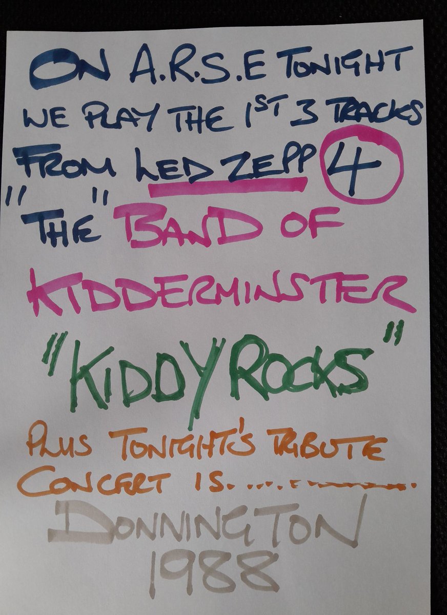 BingfromKiddy's tweet photo. First three tracks are from @ledzepconcert @ledzeppelin @RobertPlant the band of Kiddy Led Zep 4 concert is Donnington 1988 featuring @gunsnroses @Megadeth @kiss @IronMaiden #itsloud also playing @MotorheadPhil @HalfordMetal Straight Up tuuuuunnnnnneeee https://t.co/STNEeG2JmJ