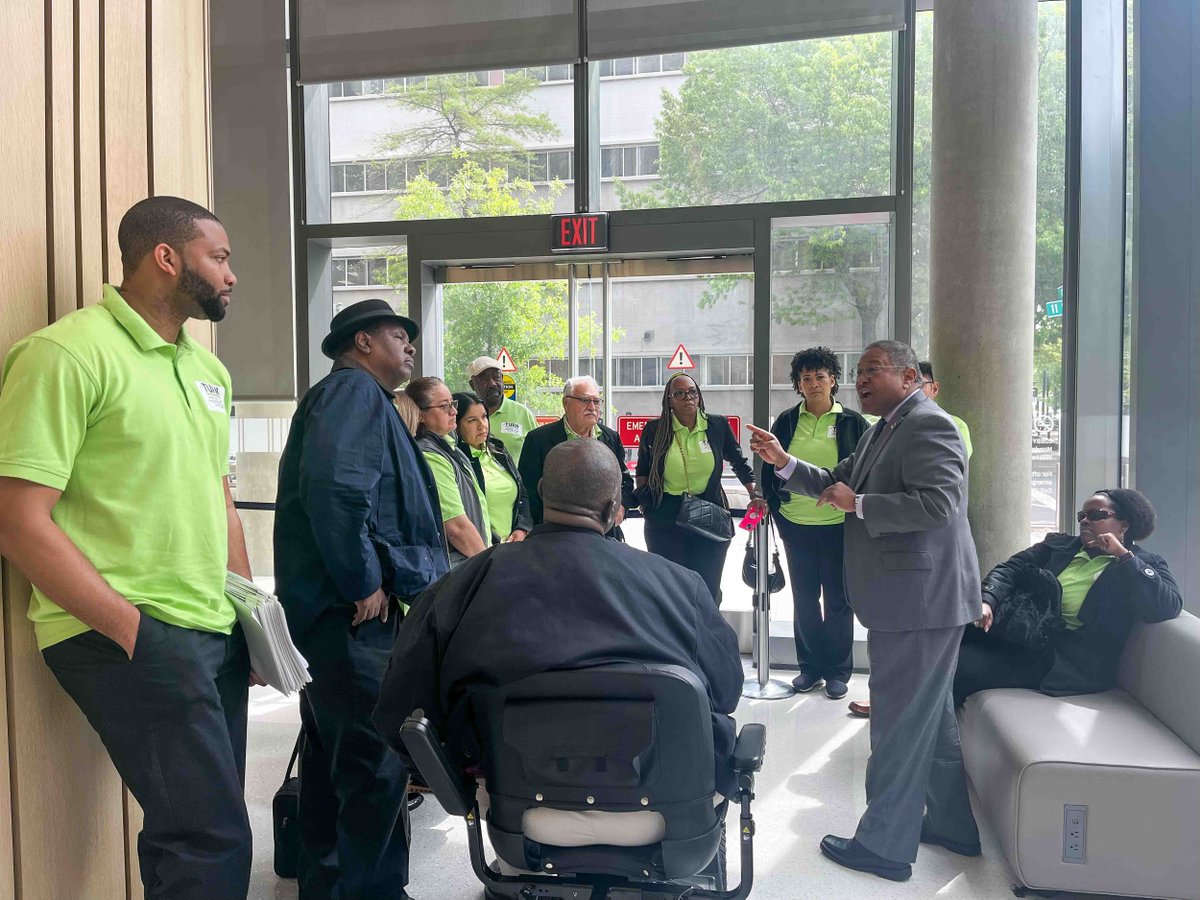 TODAY IS THE LAST DAY ⌛ CONTACT YOUR REPS 👉 turn.org/sb-938 RatePayers United went to the Capitol to hold utility companies accountable! Join us at the link above to help save SB 938 ☝️ #SB938 #StopUtilityGreed #UtilityAccountabilityNow #ResidentsOverWallstreet