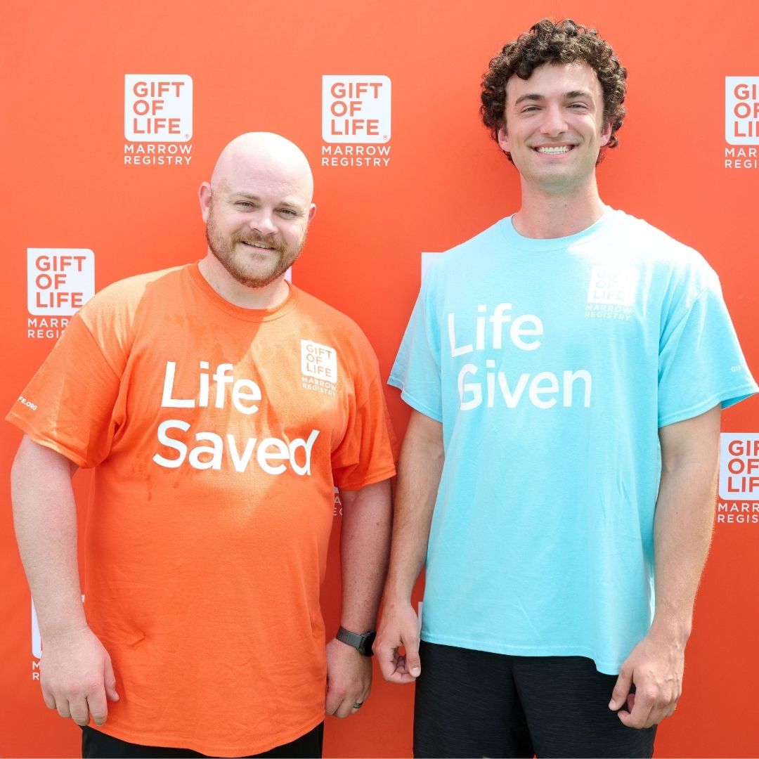 Meet Banks, a @UF graduate!

Banks donated #stemcells to a man battling Leukemia.

While attending the UF, he was heading to @GatorsLaxClub  when he saw @GiftofLife  Campus Ambassadors speaking to the team.

Thank you, Banks for your life-saving donation!💙🧡 #GOLhero #LifeSaved