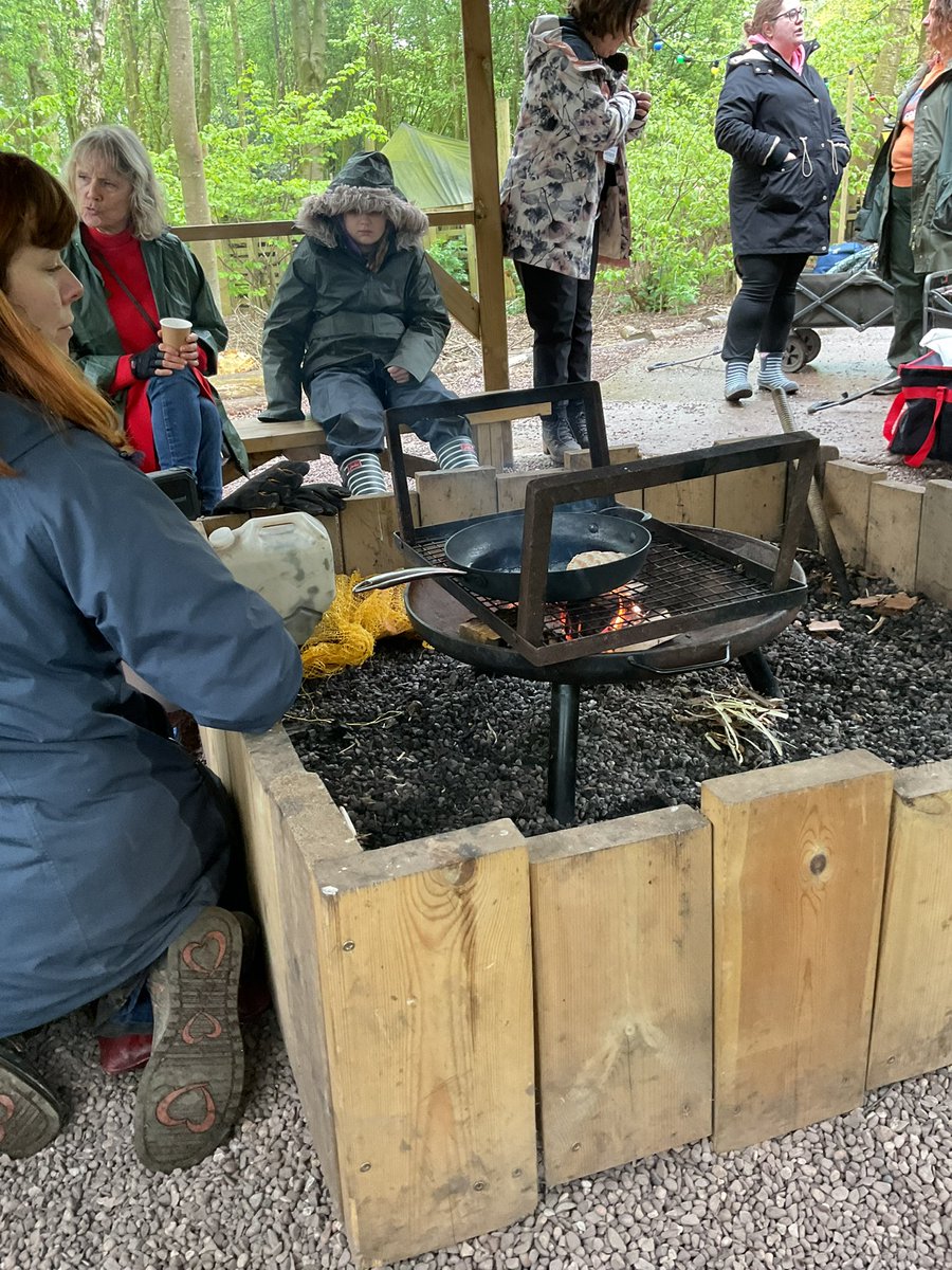 Look at this @CAFTcharity today, we learnt how to make a fire , knife skills and whittling and then cooking on an outside fire making pizza 🍕 we are lucky that @StJohnVianneySc have such a varied and rich curriculum. We had so much fun and learnt a lot !
