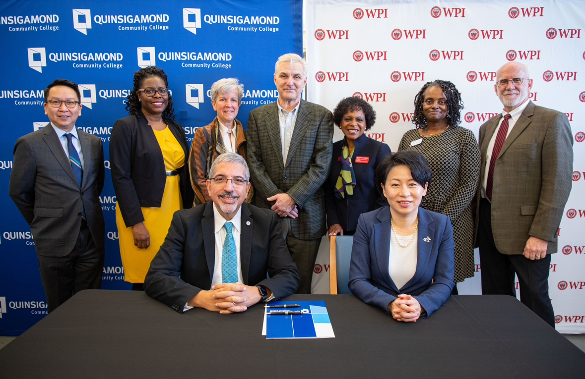 A new agreement between Quinsigamond Community College and WPI will expand pathways for transfer students. It features built-in support with the goal of reducing barriers to a 4-year degree and meeting STEM workforce demand. @Quinsig bit.ly/3UuyyNw