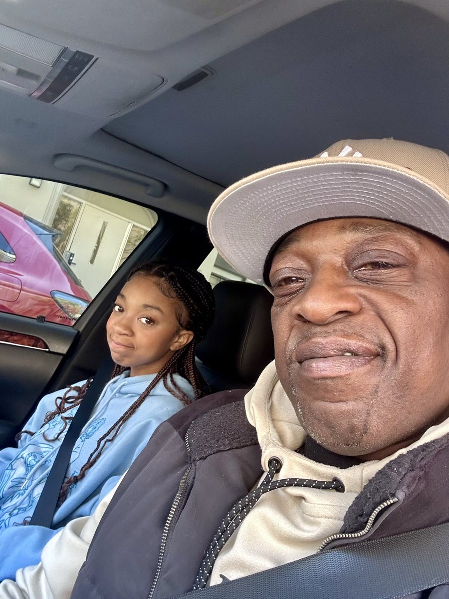 IKEPTHEGOD1's tweet image. WHEN SCHOOLS OUT WE COOL OUT☺️💜🦾#FAXTSPLUSTAX #FAXTSOLUTELY