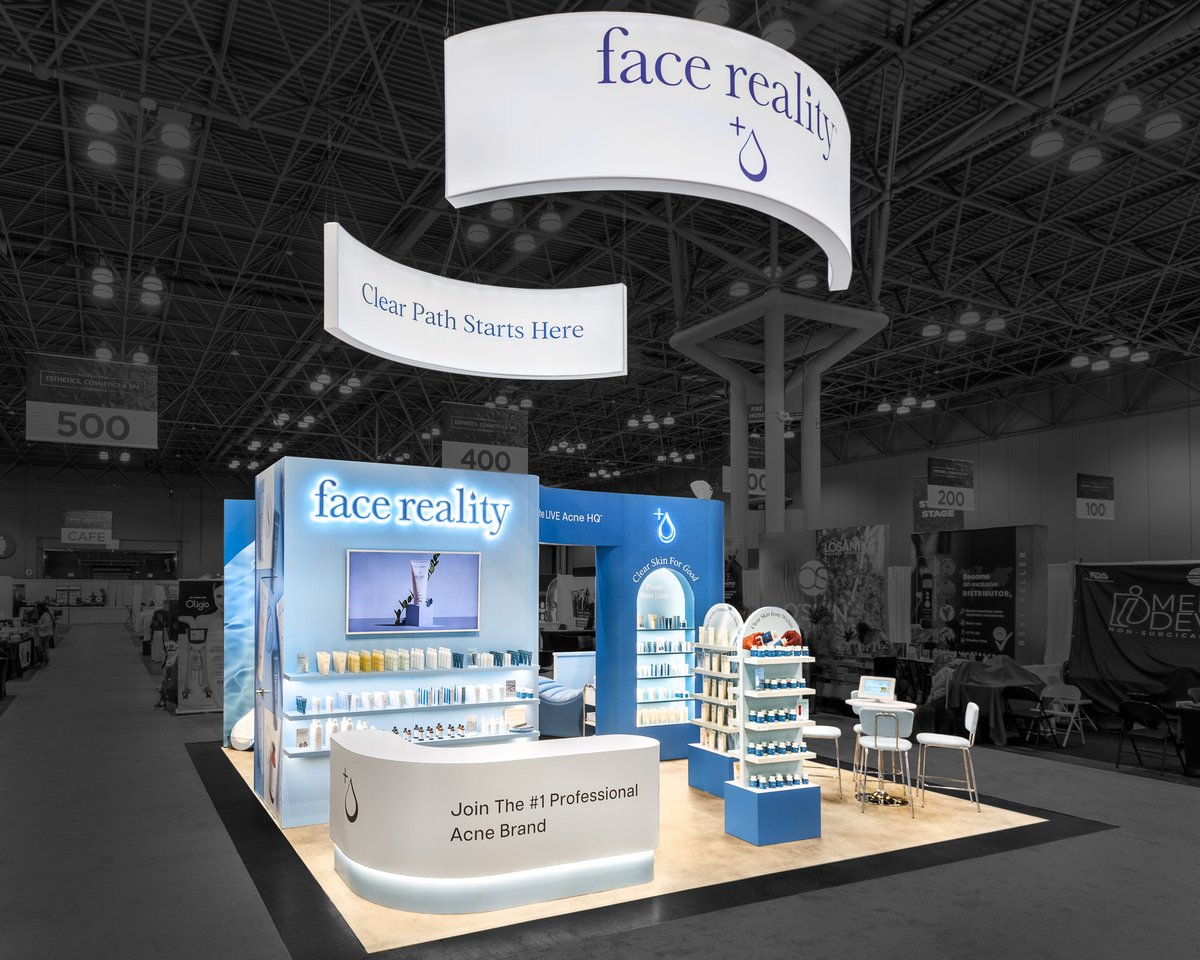 Two exhibits in one for this SPAtacular custom island🧖‍♂️💧 Face Reality at IECSC 2024
.
📸: @exposuresltd 
.
.
#iecsc #esthetics #cosmetics #spa #eventprofs #marketing #eventmarketing