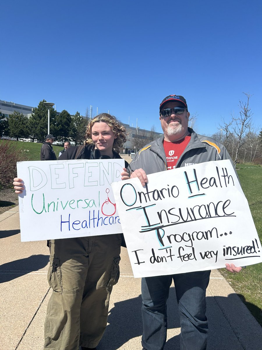 Join @BramCalHC today at Brampton Civic as they fight to protect #onhealth from privatization. We are here until 7pm and would love for you to add your voice and support to our fight #onlab