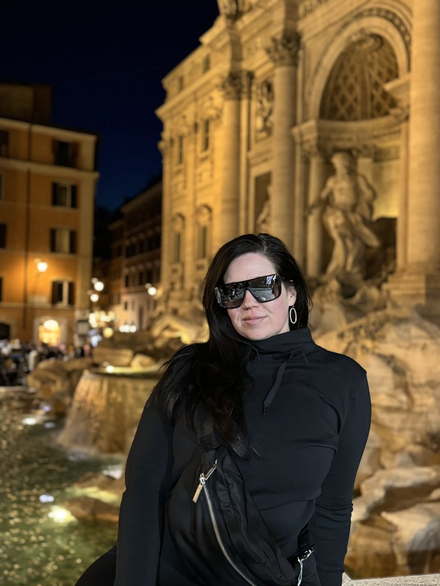 MissKels4's tweet photo. When in Rome https://t.co/1f8xvLBB3I