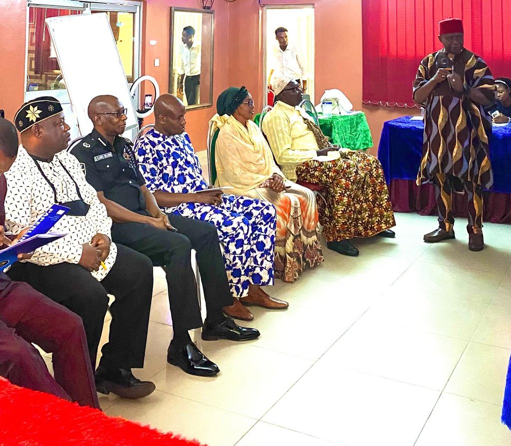 Today in Calabar, Stakeholders from various sectors joined forces to discuss crucial electoral reforms, fostering unity and progress at the gathering.

#townhallmeeting #electoralreform
#ChangeOurElections #calabar #paaca less