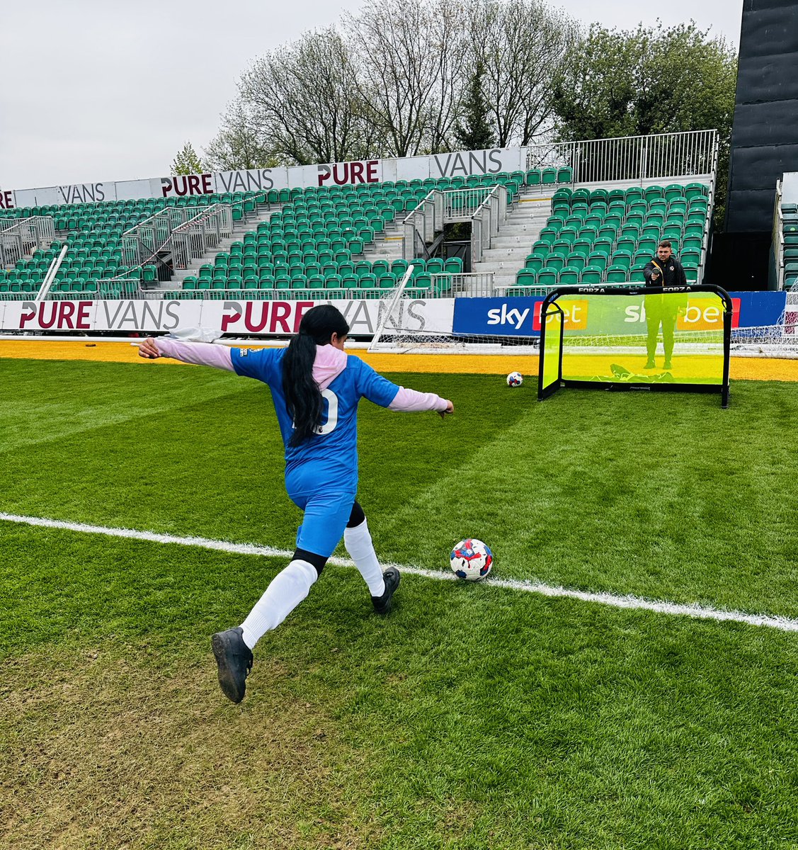 #Team6💫 Girls Football Team put on an outstanding performance at the Girls Football Festival! ⚽️ They represented the school with pride and passion and are super proud of their accomplishments! 🙌 Thank you to everyone involved in organising and putting together the event! 👏