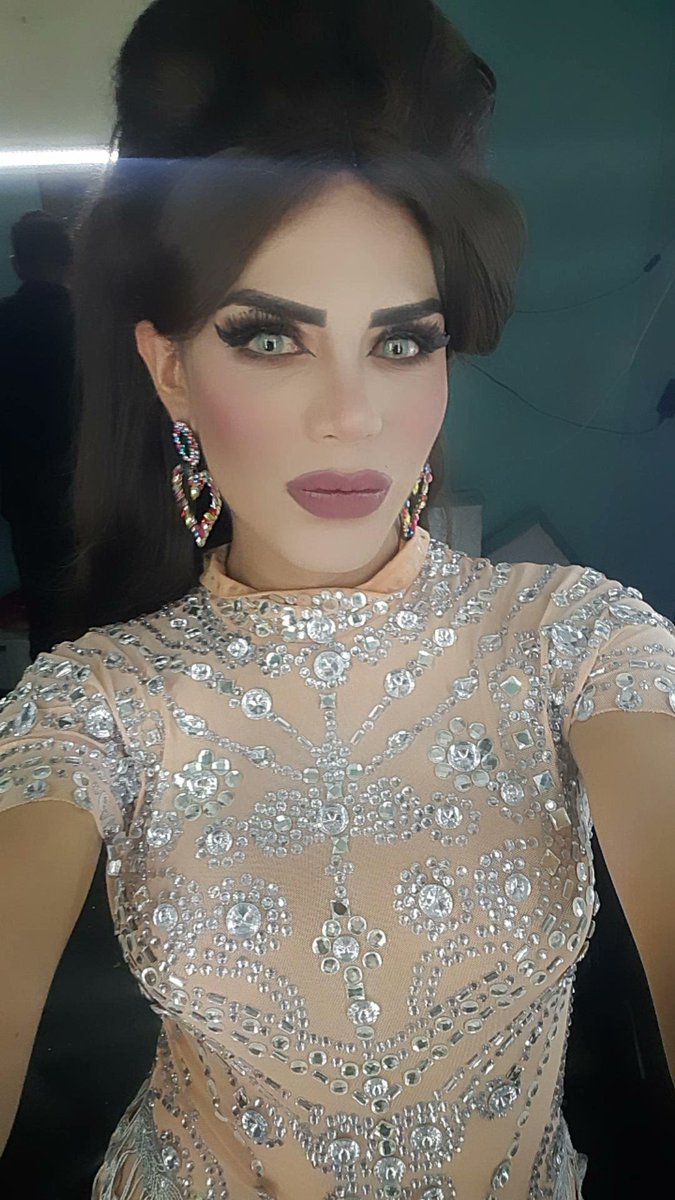 Marilyn23072474's tweet photo. Back to Black 🖤
#TransIsLove #TransIsBeatiful #TransWoman #TranMexicana #TransPotosina #Trans #Grekovip #SanLuisPotosí #Rt Rt. 🏳️⚧️ https://t.co/KhJaPQjssC