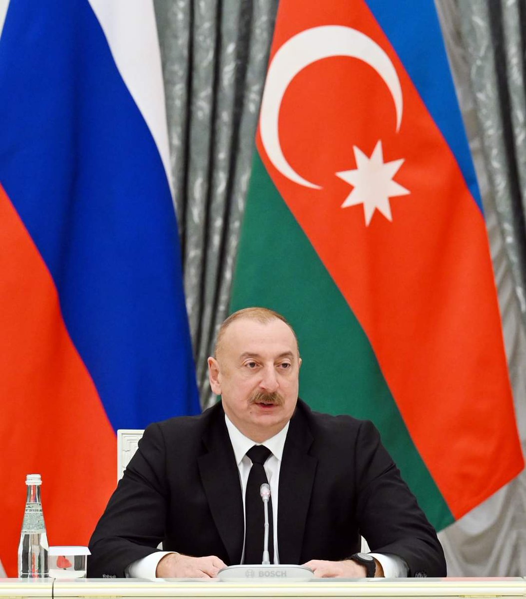 YAP_1992's tweet photo. Azərbaycan və Rusiya prezidentlərinin Baykal-Amur Magistralının 50 illik yubileyi münasibətilə dəmir yolu sahəsinin veteranları və işçiləri ilə birgə görüşü keçirilib.
https://t.co/L2Hg2YPW0R https://t.co/zJpx7zwVrd