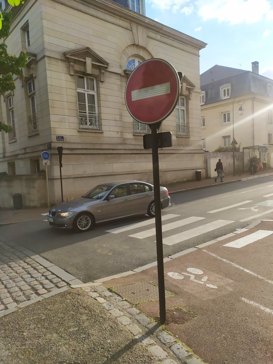 Saint-germain en Laye à vélo tweet media