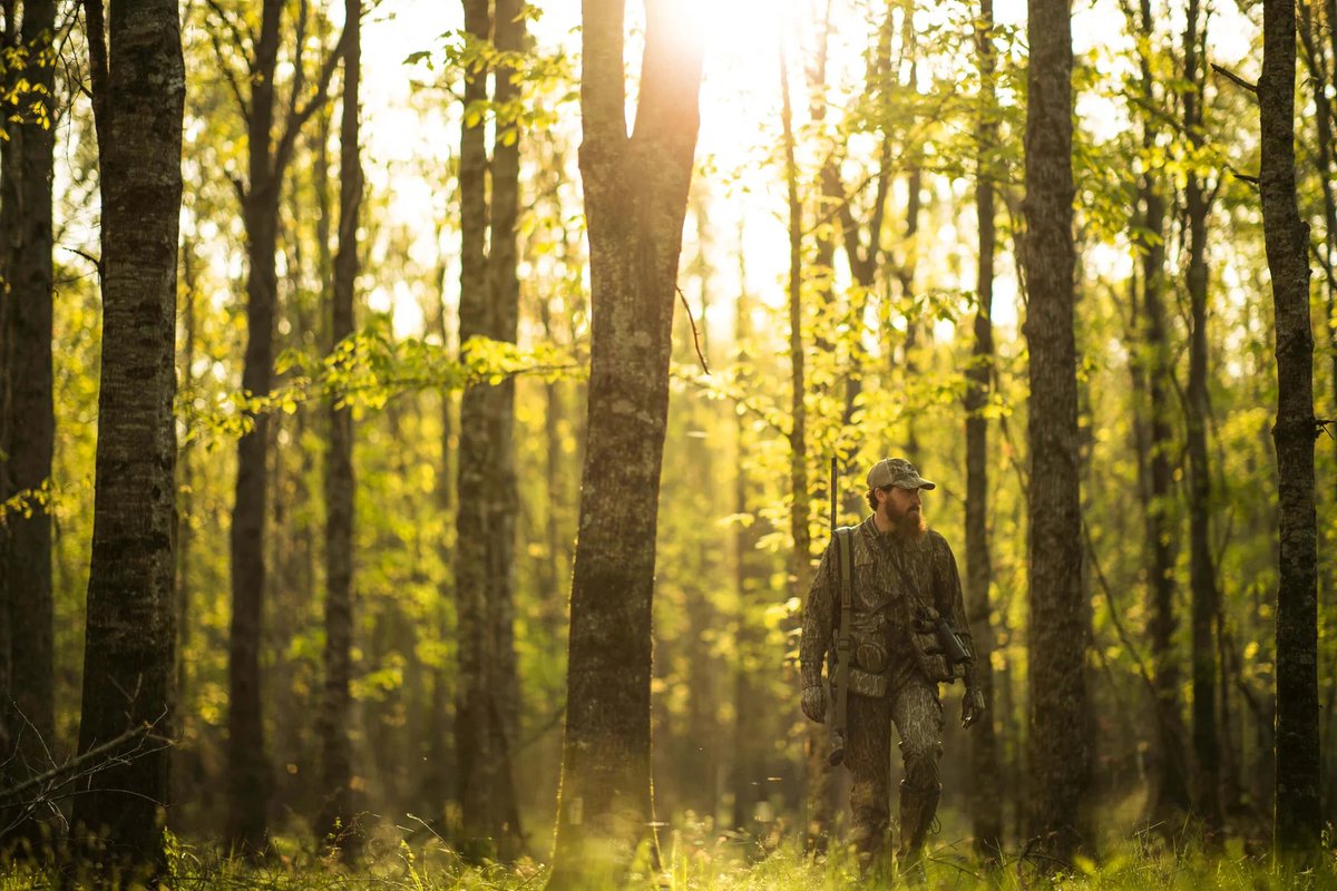 Earth Day is a time to be thankful for the life and bounty that this world has provided us. 🌎 @MossyOak #gameandfishmag #turkeyhunting #outdoors #earthday #appreciation