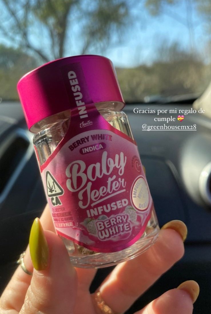 GreenhousegdlMx's tweet photo. Disfruta tus días volando, no te quedes sin tus #babyjeeter 🤝🏻🚀😉 https://t.co/uqlZPJv8WA