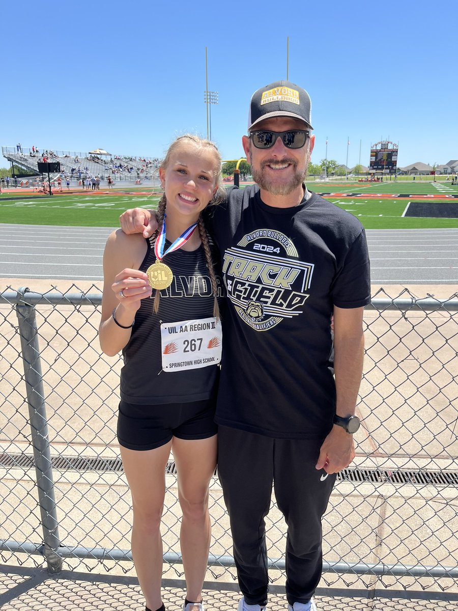 CoachRichardsSR's tweet photo. 🚀 Hailee Janzen 
🥇 100m Regional Track Meet Champion! So proud ⚡️
@AlvordISD @WCMSports 
#RunAtEm #SendTheDawgs https://t.co/PNzpDbhnfK