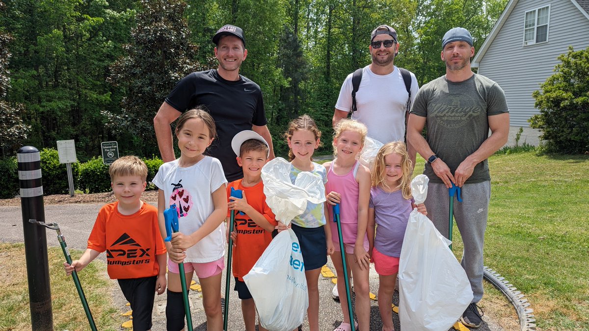 Sometimes it takes a group of kids to show adults how to clean up their messes. Murder Heads, helping to keep the Earth clean in Apex, NC where they cleaned up trash along a river in their local neighborhood. Happy Earth Day! 📸: @agilicious780