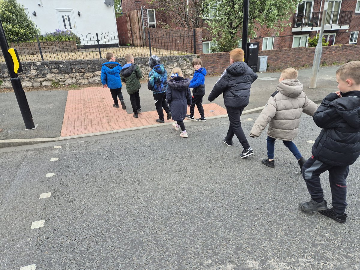 This week we have discussed road safety for #BeepBeepDay. We learned about the different crossings in our local area & practised crossing them safely. We also used our polite manners and thanked cars for stopping #roadsafety @Brakecharity @YsgolMaesglas #WalesOutdoorLearningWeek