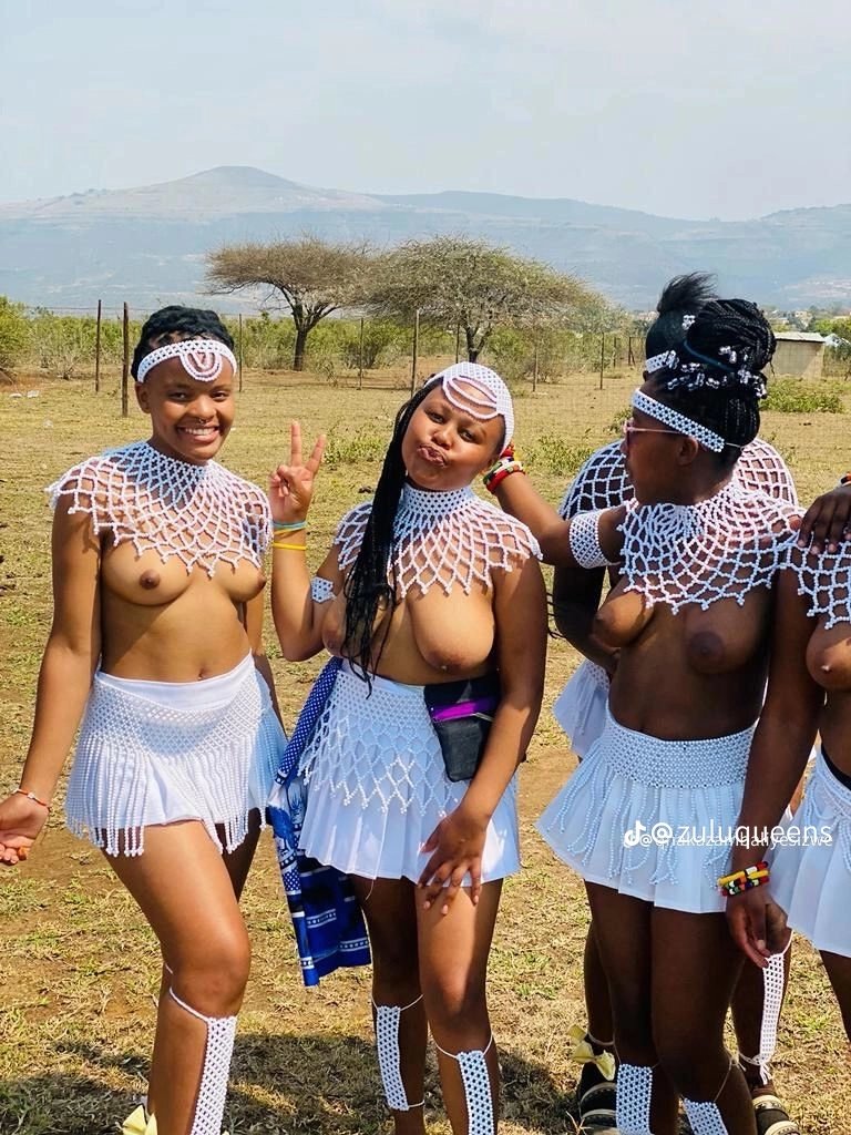 ZuluMaidens's tweet photo. Beautiful 🤩 

Zulu Queen | Zulu Culture #umemulo #zulu #zuluculture #isintu #ndebele #shaka #zuludance https://t.co/RH17ujzMX0