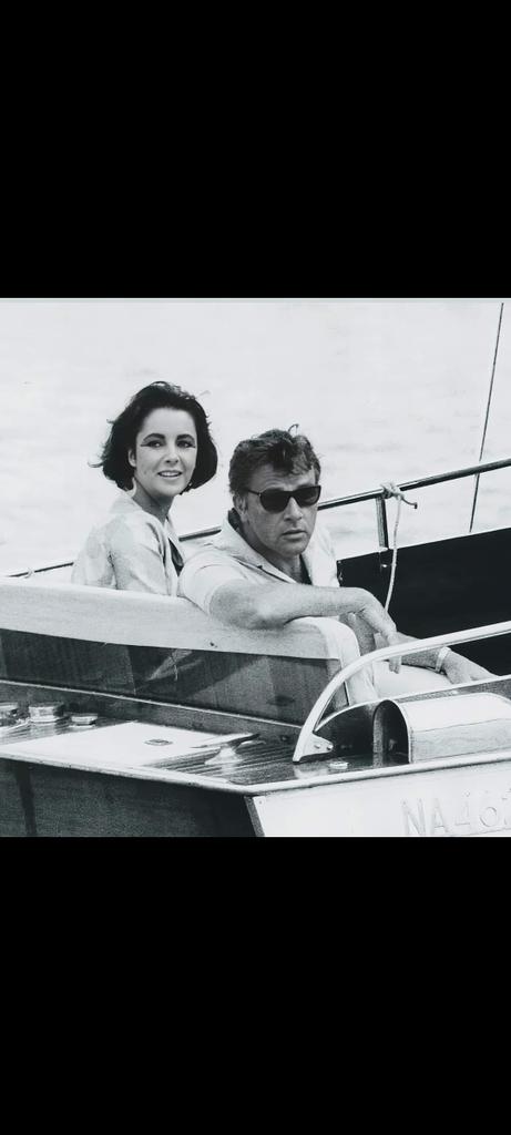 #FotoCinefilia #ElizabethTaylor #RichardBurton Buenas noches y buena suerte.