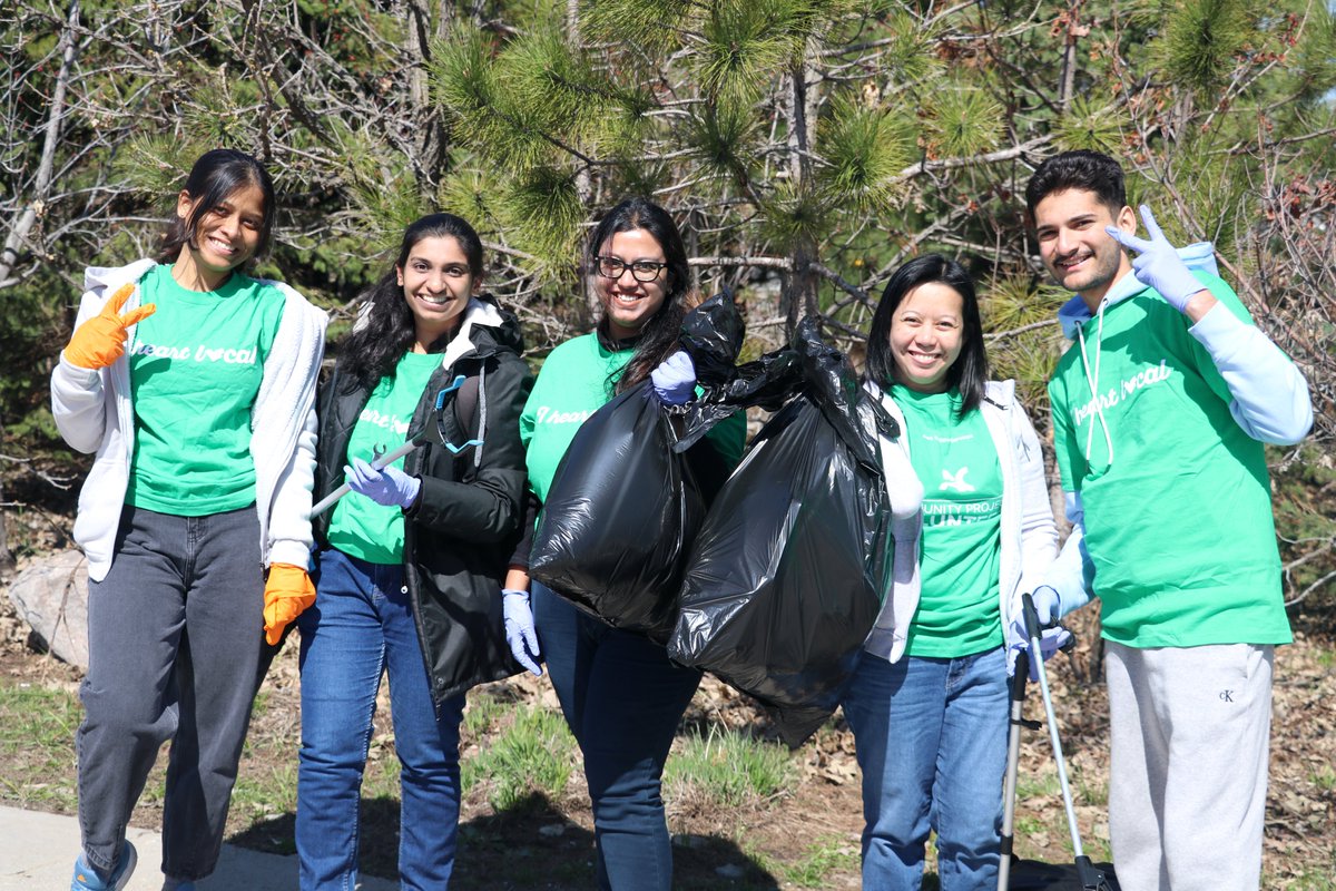 Students and employees took part in a campus clean up to commemorate #EarthDay, including Algonquin College President and CEO @claude_brule and @AlgonquinSA staff. The event was organized by @AlgonquinSS. Learn more and get involved: lnkd.in/ej6w5jjR