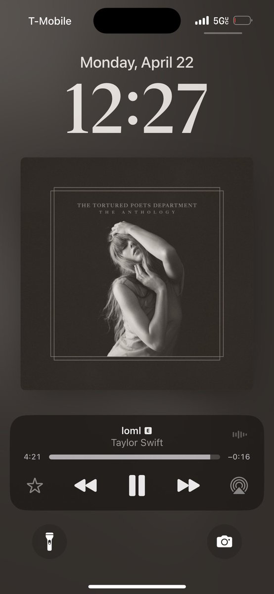 love_cee's tweet photo. 🖤 https://t.co/GjZ4drlOnM