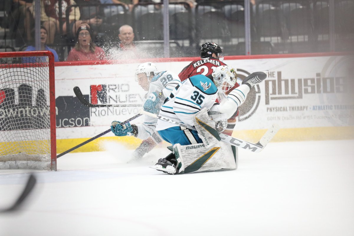 UVM Men's Hockey tweet media