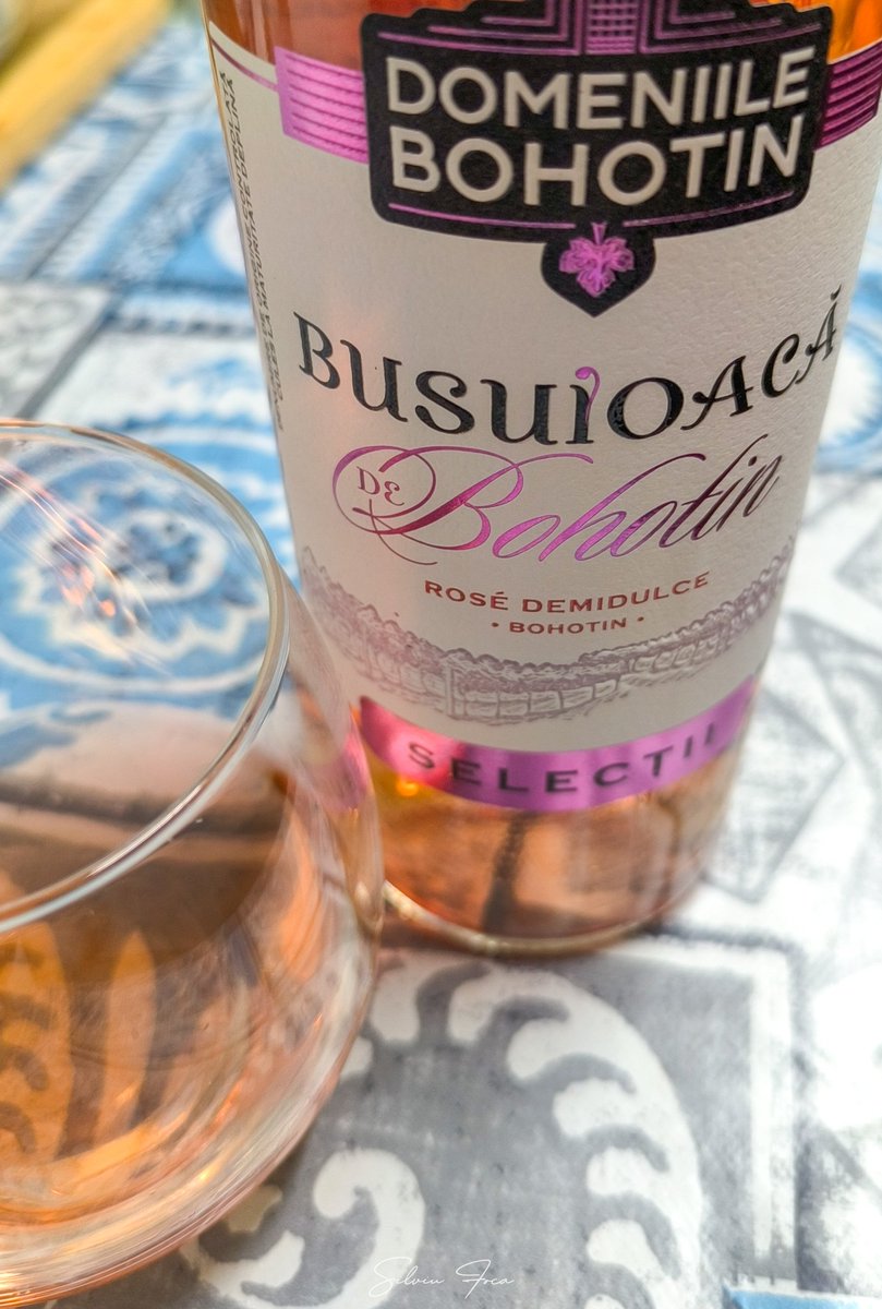 SilviuFoca's tweet image. Ia s-aud care dintre voi și-a mai început săptămâna cu două vizite la UPU la distanță de câteva ore?
Ehh, noi să fim sănătoși.
Drept recompensă mi-am pus un pahar de vin. Nu e strălucit dar ce mai contează.
#LifeIsLife #MușamauaRevine