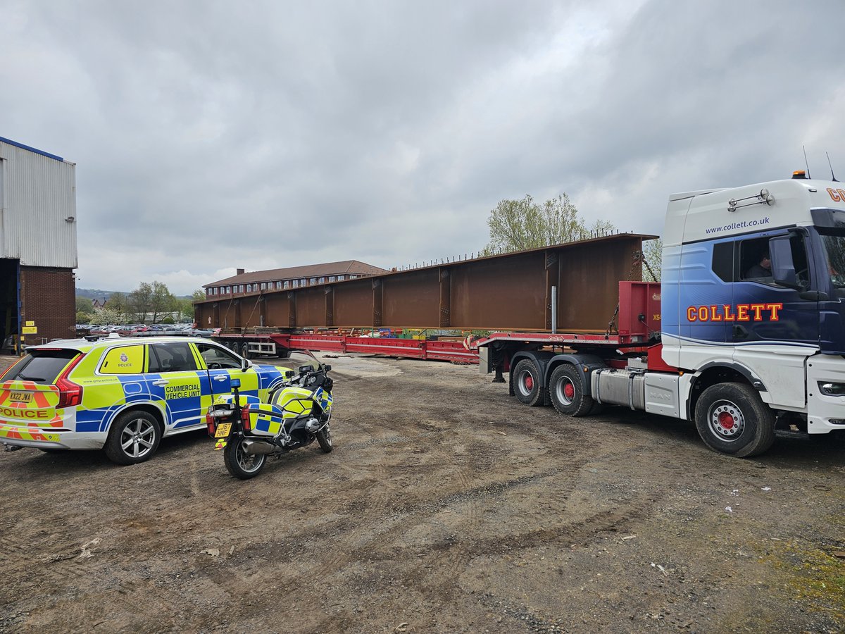 #CVU with assistance from #GMPMotorcycleUnit escorted this AB load out of  Bolton this morn. Had to go opposing for a time, so big thanks to the public for their patience.  Before you ask, no couldn't go at night, due to logistics nationwide. Done safely with little disruption.