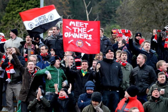 Who are FC United? FC United exists to provide affordable, supporter-owned, community-focused football for supporters who are tired of modern football's constant pursuit of further riches at the expense the fans. Click for five things to know about us⬇️ fc-utd.co.uk/news-story/who…