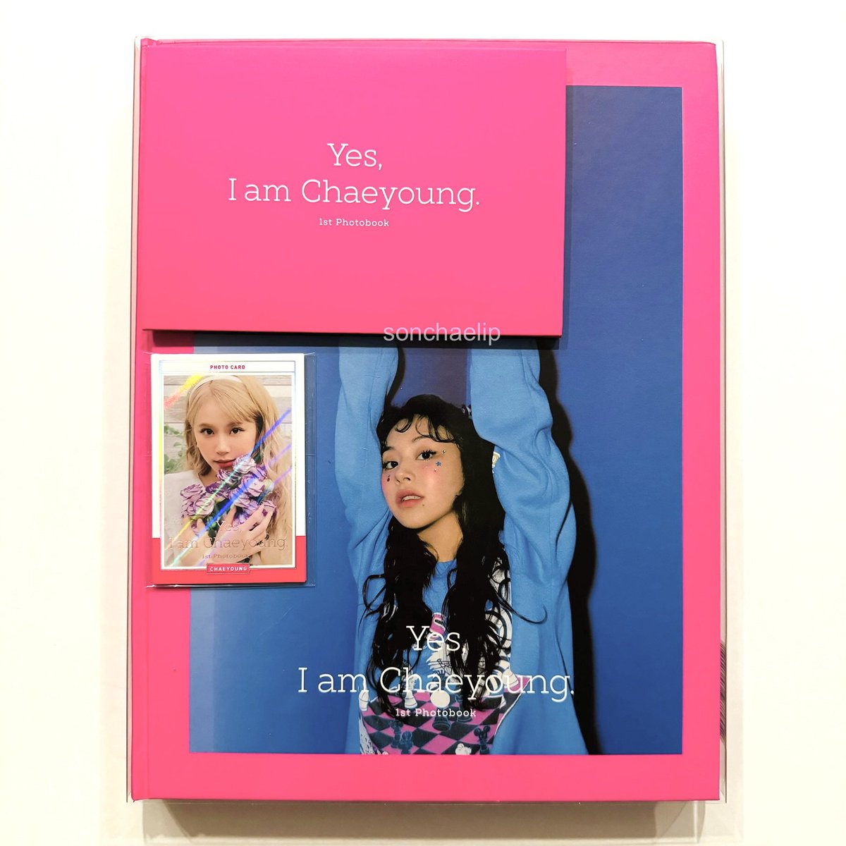 #TWICE / #CHAEYOUNG birthday giveaway! 🍓🎂 - one winner will get a pink copy of YIAC + photocard and postcard set - rt & like this tweet to enter - USA only - ends wed 4/24 @ 11:59pm pst #HappyCHAEYOUNGday #딸기제철에_태어난_딸기곤듀 #HAPPYCHAEBERRYDAY