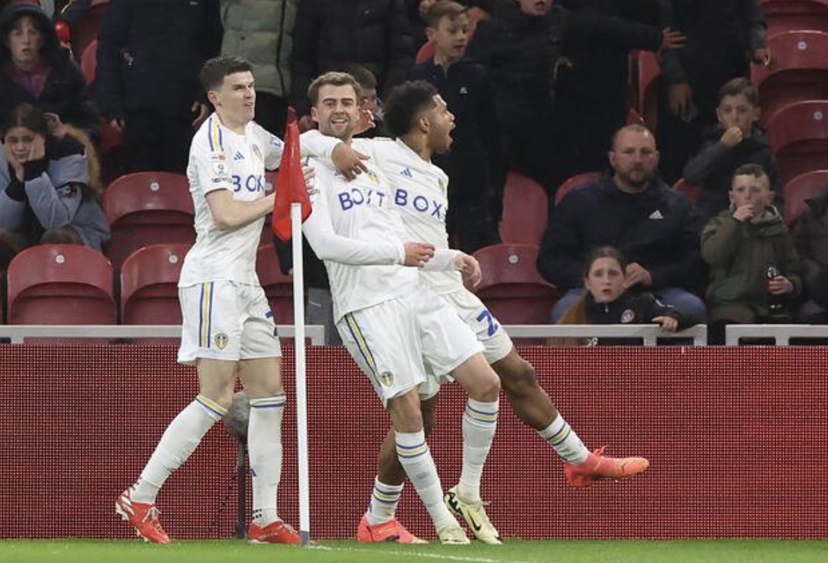 Patrick Bamford becomes the first English player to score 60 goals for Leeds since Rod Wallace in October 1997. 

lufcdata.com | #LUFC