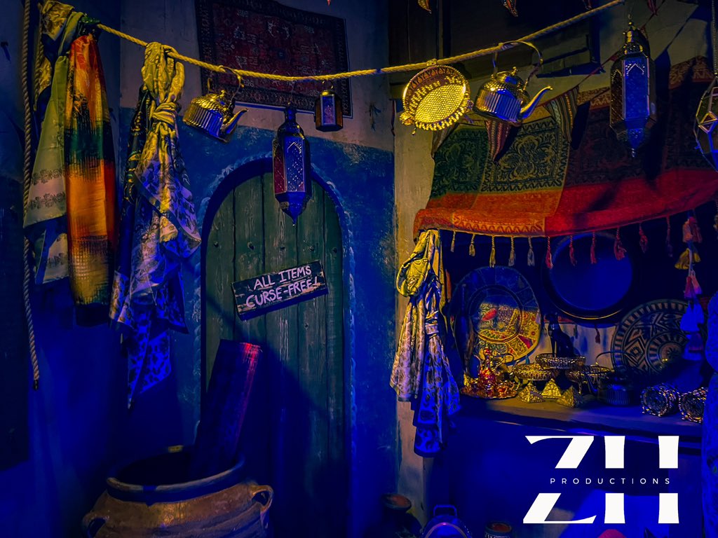zachariahassler's tweet image. Tomb Blaster indoor queue line has been completely transformed with its new lighting upgrades &amp;amp; extra theming bits. It’s got an fully immersive sort of atmosphere to it and dare I say it’s close to the likes of Disneyland Paris 🇫🇷💡👍 
#chessington #immersive #darkride 😂