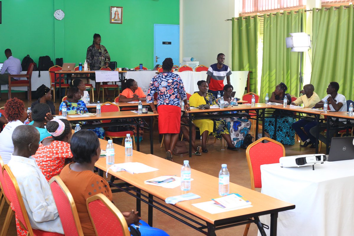Training on Human Rights, Transitional Justice, and Reparations under the project 'Reparations for Conflict-Related Sexual Violence (CRSV) and Gender-Based Violence (GBV).
Done by @refugeelawproj in partnerships @WomenAdvocacyNU and  support from @glsurvivorsfund