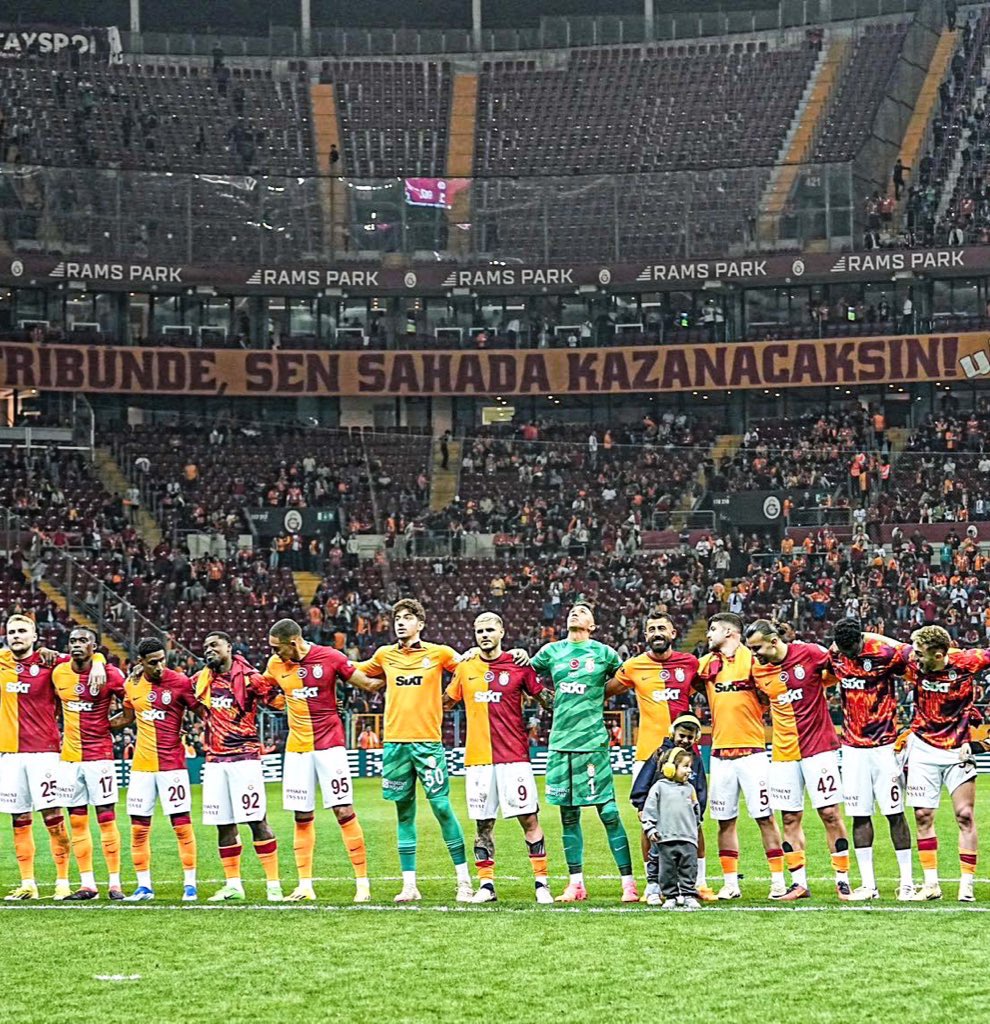 Ayva çiçek açmış, yaz mı gelecek? 🌸

Fenerbahçe, Sami Yen’e nasıl gelecek? 😁