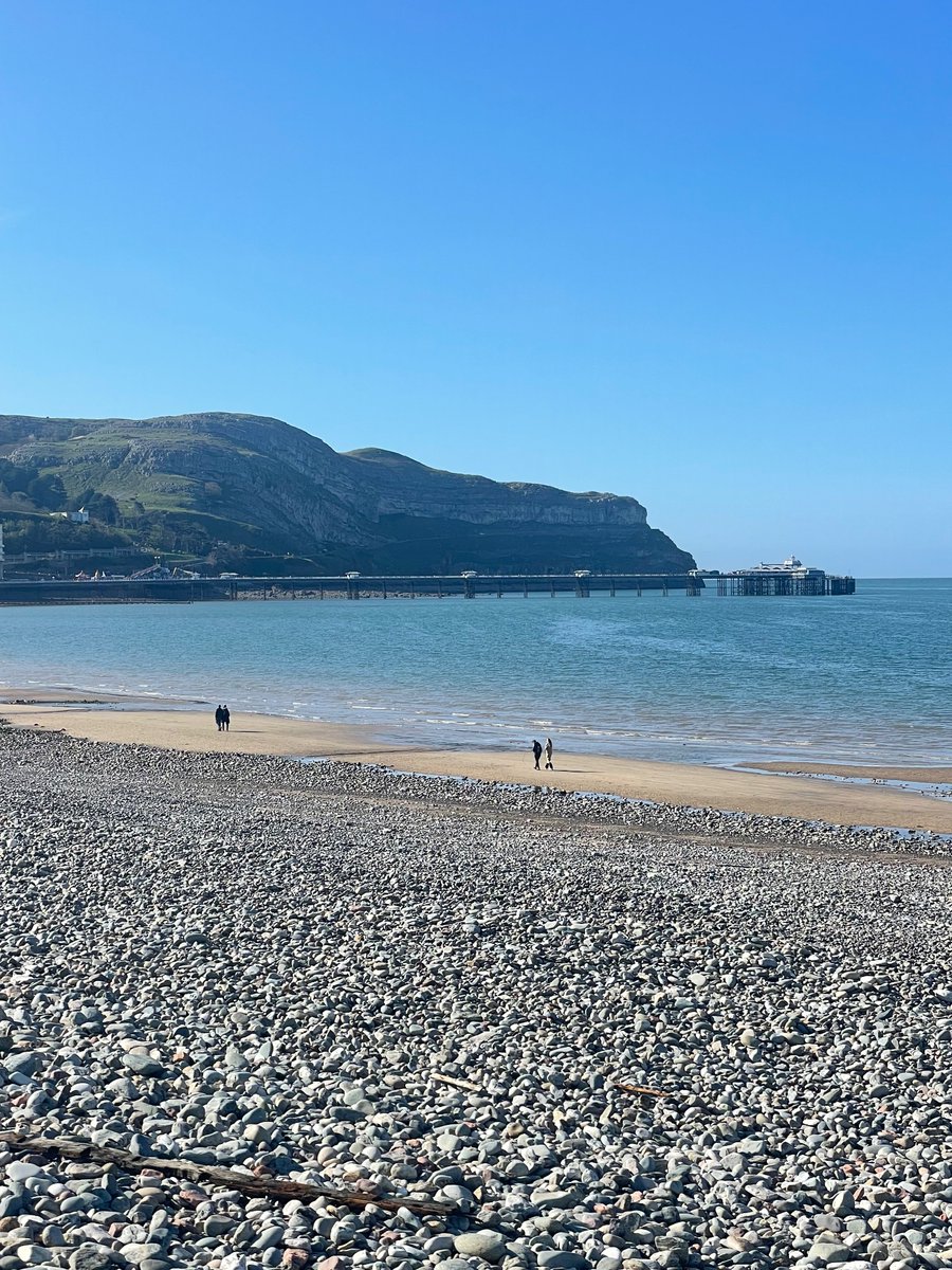 Happy Earth Day! 🌎 #EarthDay2024 #Llandudno #Wales