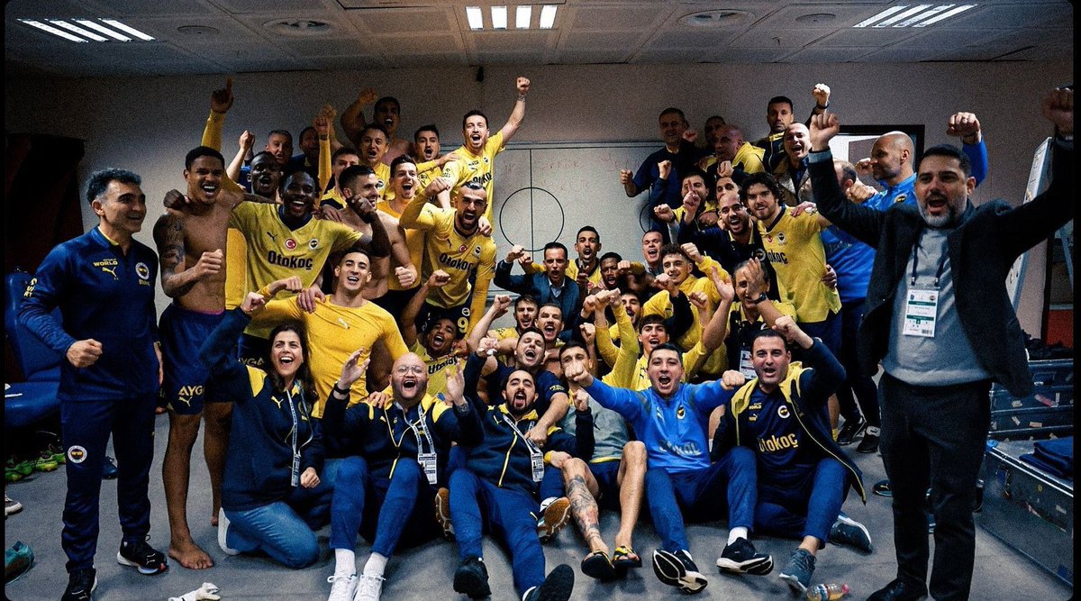 o gece ölüme meydan okuduktan sonra şampiyon oldunuz benim için. Alayınızın canı sağolsun 100 puan toplasan oevlatlarına 100.5 puan toplatır şampiyon yaparlar zaten