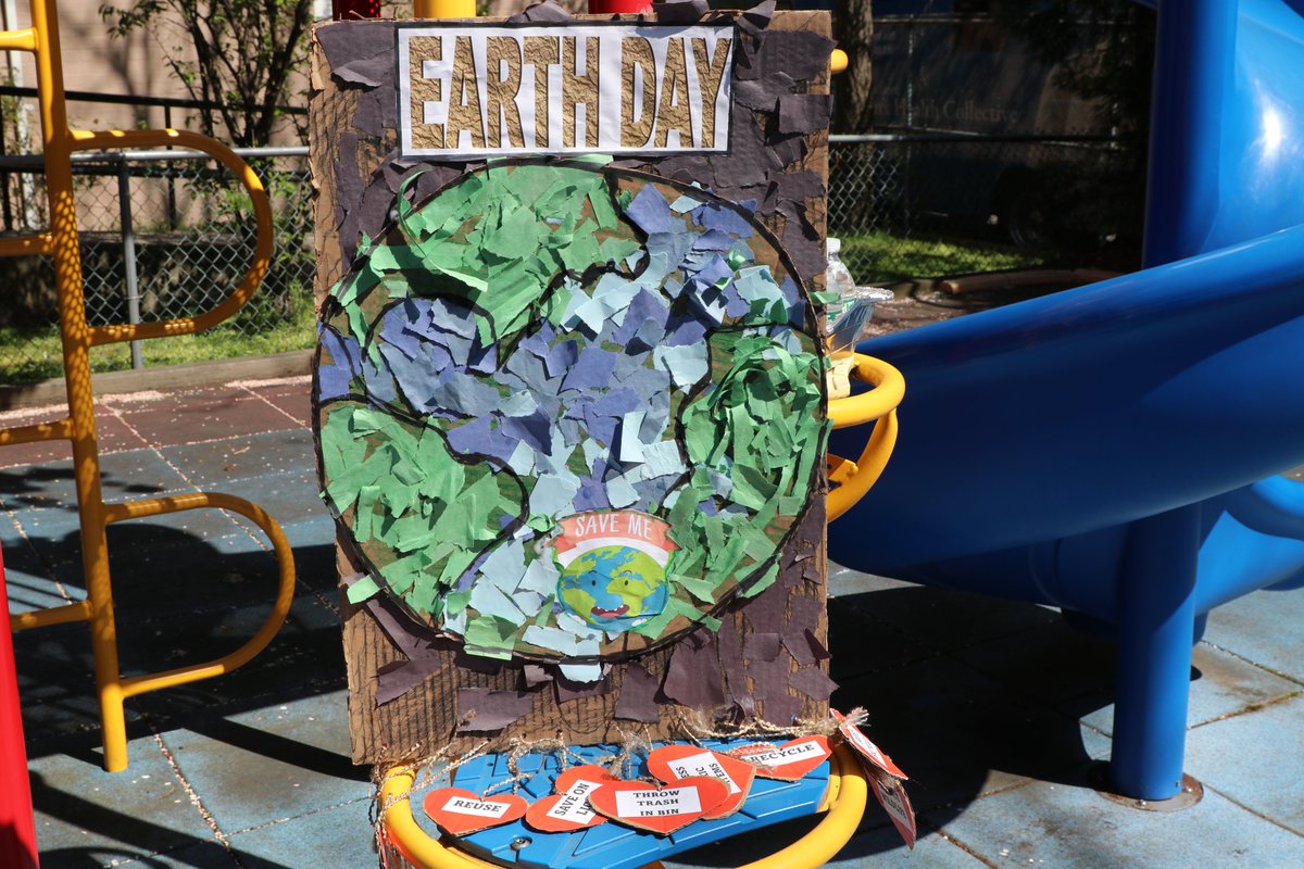 Happy #EarthDay!🌎Saratoga #EarlyEd talked about all the ways that we can help our planet stay healthy & happy, including saving on light, planting trees & protecting wildlife. The kids worked together to craft a classroom collage as a daily reminder to be kind to Mother Earth.♻️