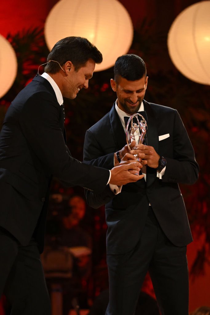 Novak Djokovic wins the sportsman of the year award at the Laureus Sport Awards. This is the 5th time he’s won it. Legendary. 🇷🇸🐐