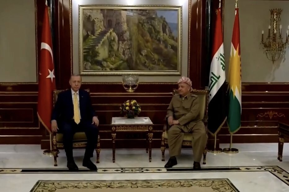 Cumhurbaşkanı Erdoğan, Erbil'de IKBY'nin eski başkanı Mesud Barzani ile görüştü.