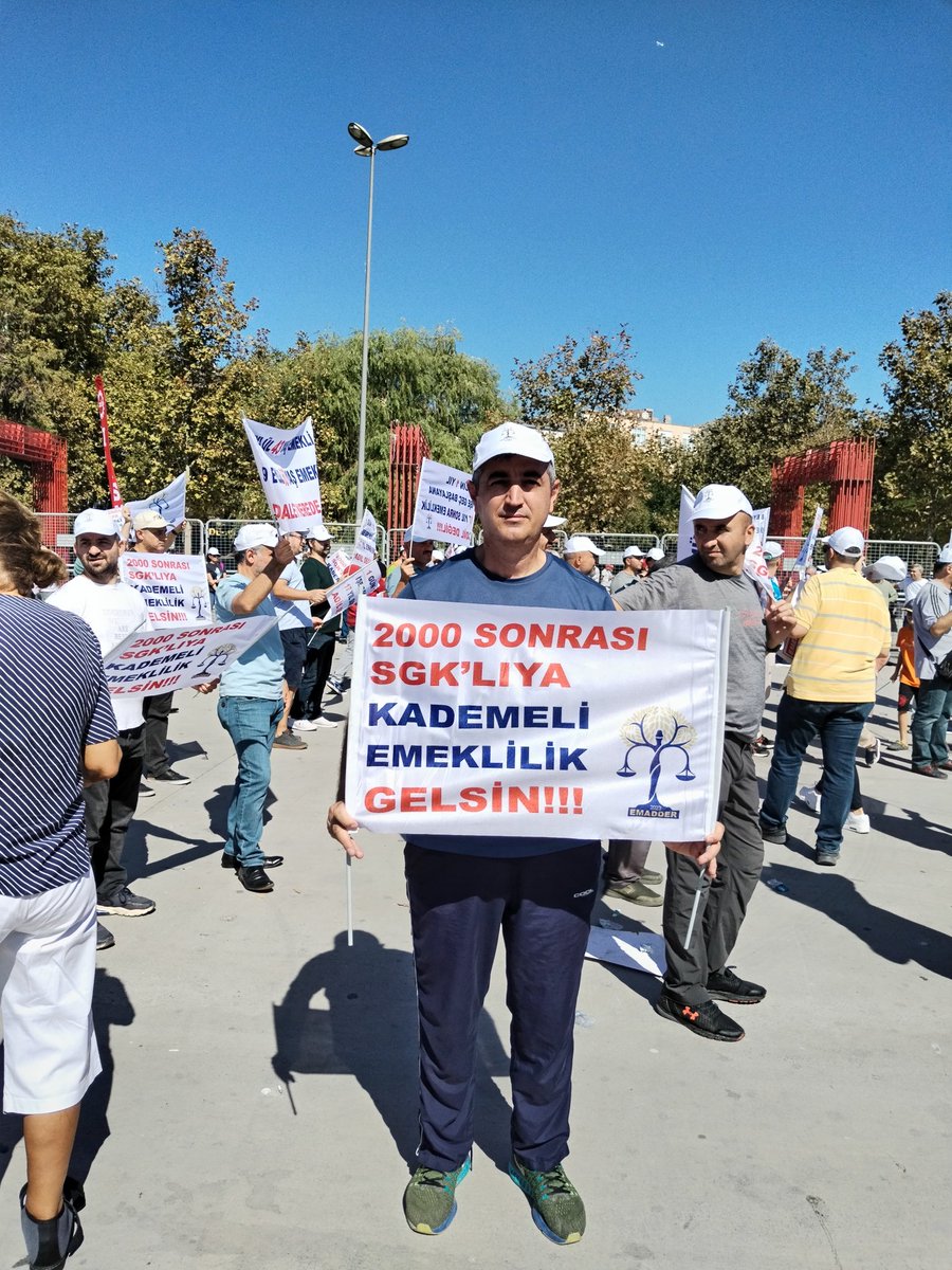 Alın terim emeğim Bükülmez hiç bileğim Yeter artık kademe yasaya Budur sizden dileğim.. @RTErdogan @isikhanvedat @_cevdetyilmaz @Akparti @memetsimsek #YeterArtıkKademeYasaya