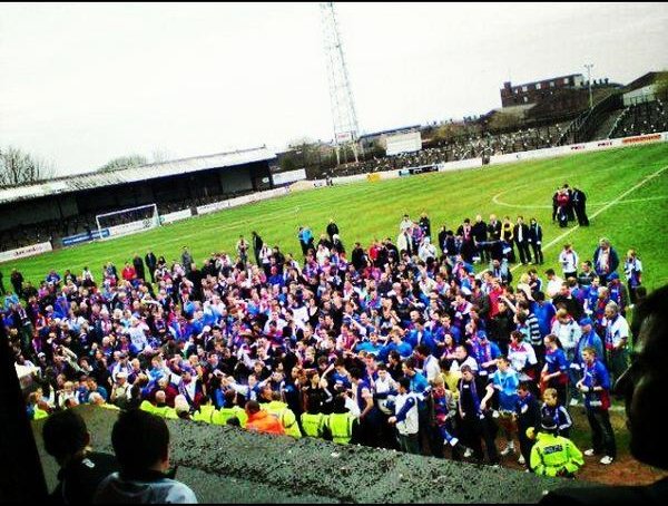 ON THIS DAY 2010: Inverness celebrate a 7-0 win at Ayr United #ICTFC